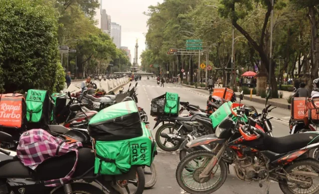 Tras el U20, Brugada plantea nuevas acciones para trabajadores de reparto en CDMX