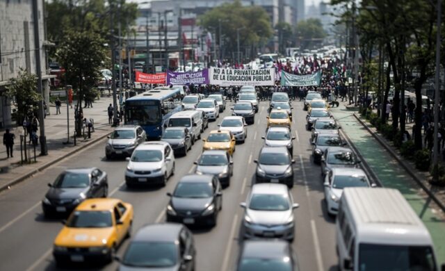 Movilidad CDMX colapsa por marchas, bloqueo en Metro y Hoy No Circula