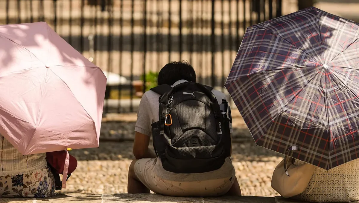 ¿Dónde protegerse del calor extremo? Proponen refugios climáticos en CDMX