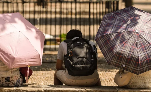 ¿Dónde protegerse del calor extremo? Proponen refugios climáticos en CDMX
