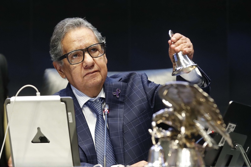 Higinio Martínez pide unidad para defender a mexicanos en el exterior