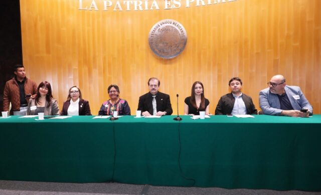 Especialistas llaman a impulsar la industria aeroespacial en México