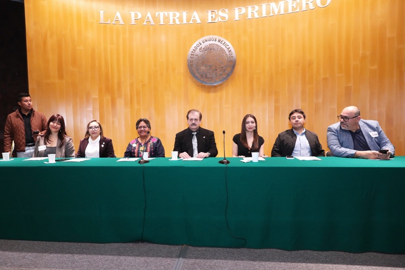 Especialistas llaman a impulsar la industria aeroespacial en México
