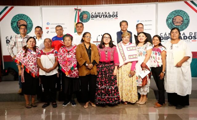 Plantean cambios a consulta de pueblos indígenas y afromexicanos
