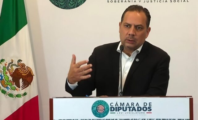 Carvajal urge regular la inteligencia artificial ante pérdida de empleos