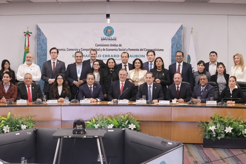 Ebrard comparece ante diputados por la política económica y comercial