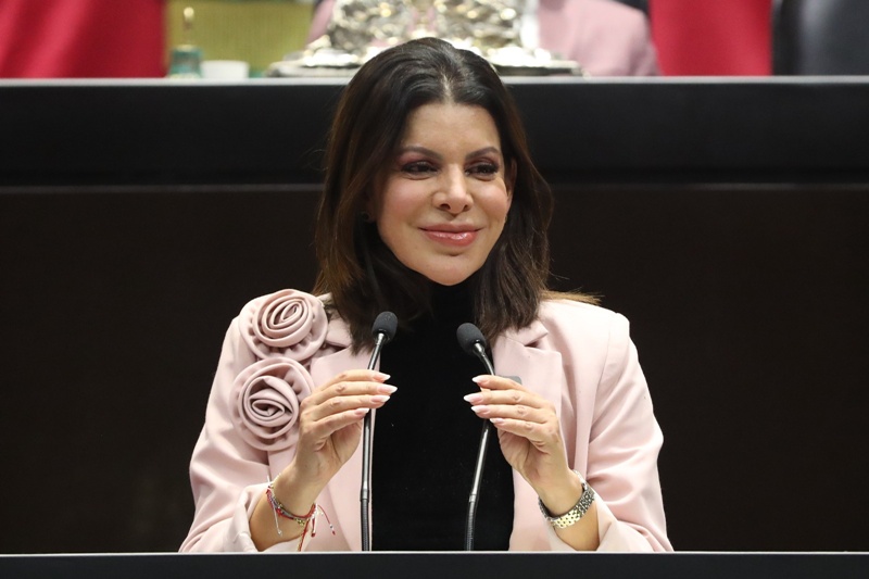 Claudia Salas llama a cumplir acuerdos internacionales