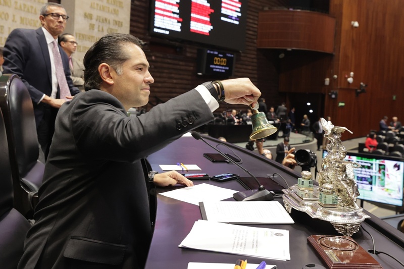 Raúl Bolaños llama a frenar descalificaciones en el Congreso