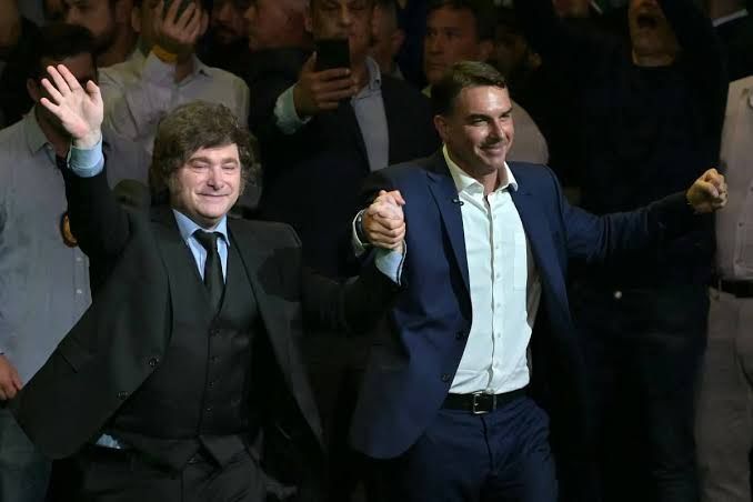Brasil exige explicaciones a Argentina por salida de Flávio Bolsonaro