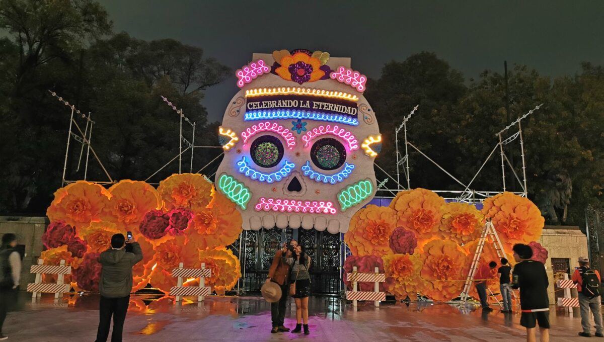Chapultepec tendrá festival de Día de Muertos con drones, linternas y actividades