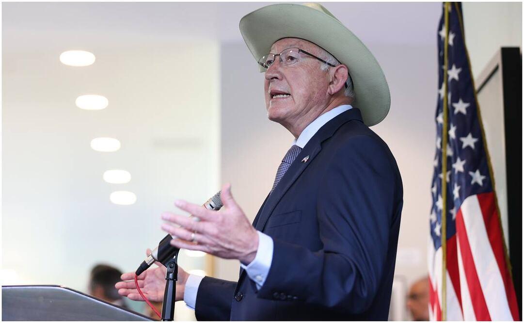 Ken Salazar pide desmantelar a los cárteles y reclama respeto mutuo entre México y EU