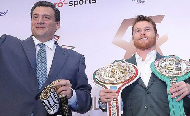 Mauricio Sulaimán critica que se mantenga la pelea del ‘Canelo’ en Riad