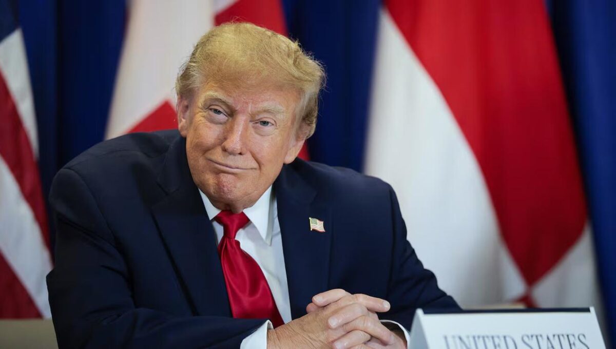 Trump ofrece recompensas de hasta 30 mil dólares por denunciar fraude fiscal