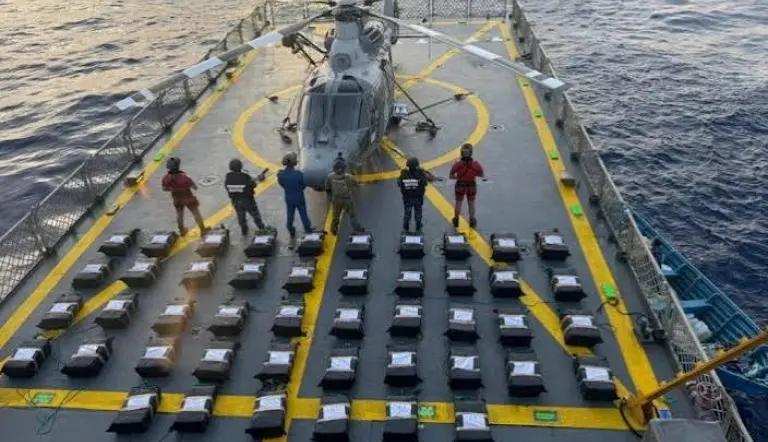 Marina decomisa 1.2 toneladas de cocaína frente a costas de Oaxaca