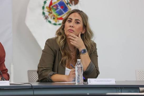 Andrea Tovar apuesta por el trabajo casa por casa en su distrito