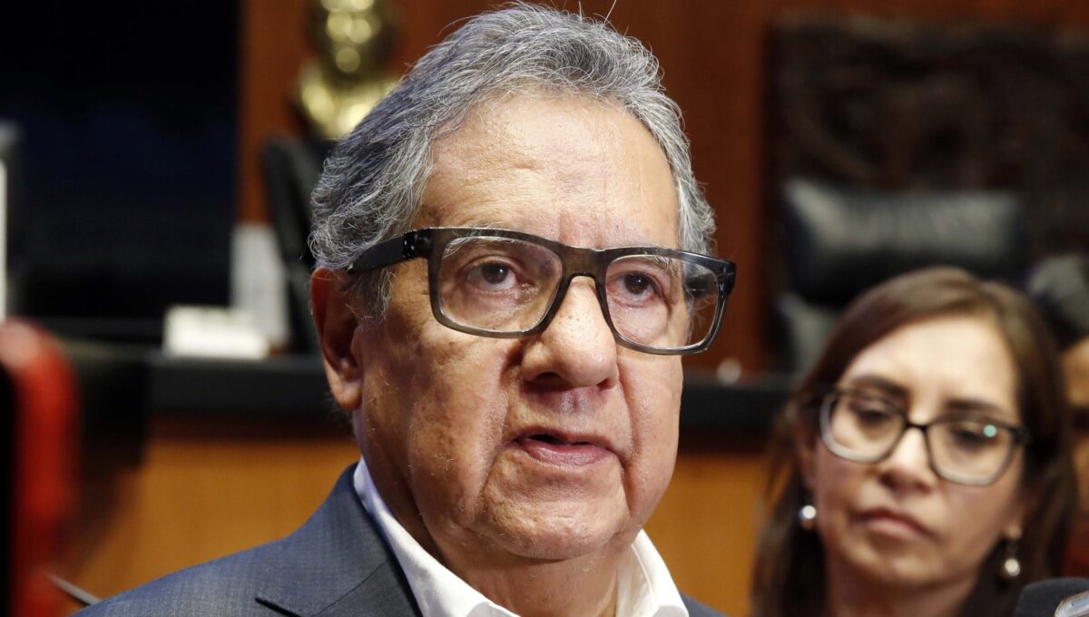 Higinio Martínez inaugura Segundo Parlamento Universitario Anáhuac en el Senado