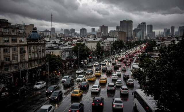 CDMX registra 7 movilizaciones, restricciones viales  este lunes