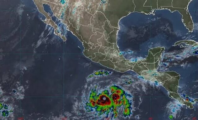 Huracán Vance provocará lluvias en cuatro estados